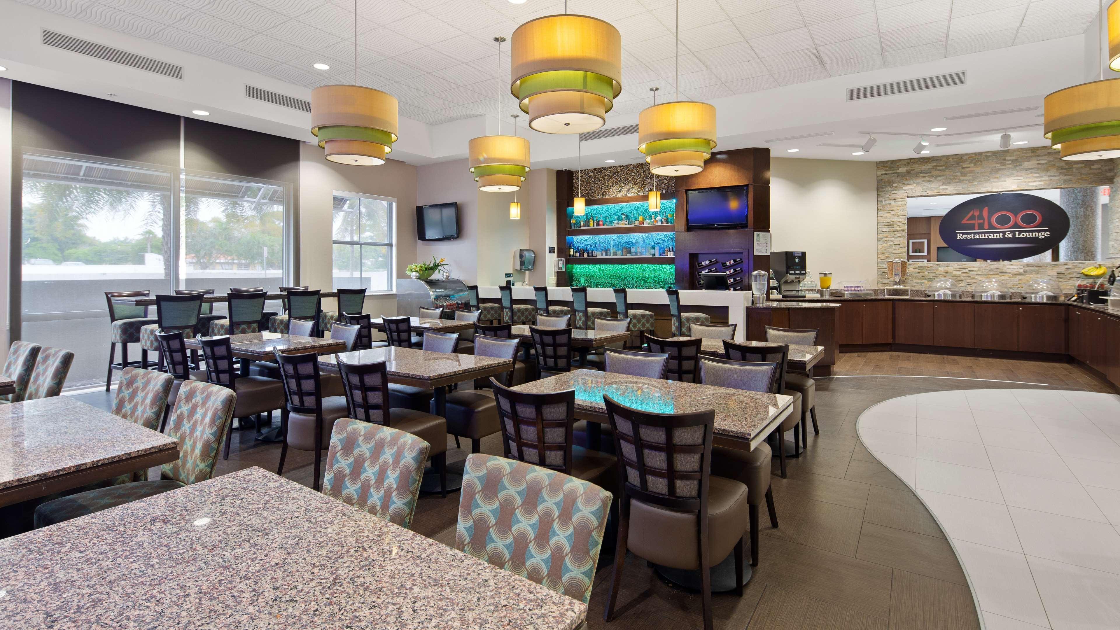 Best Western Plus Miami Intl Airport Hotel & Suites Coral Gables Extérieur photo