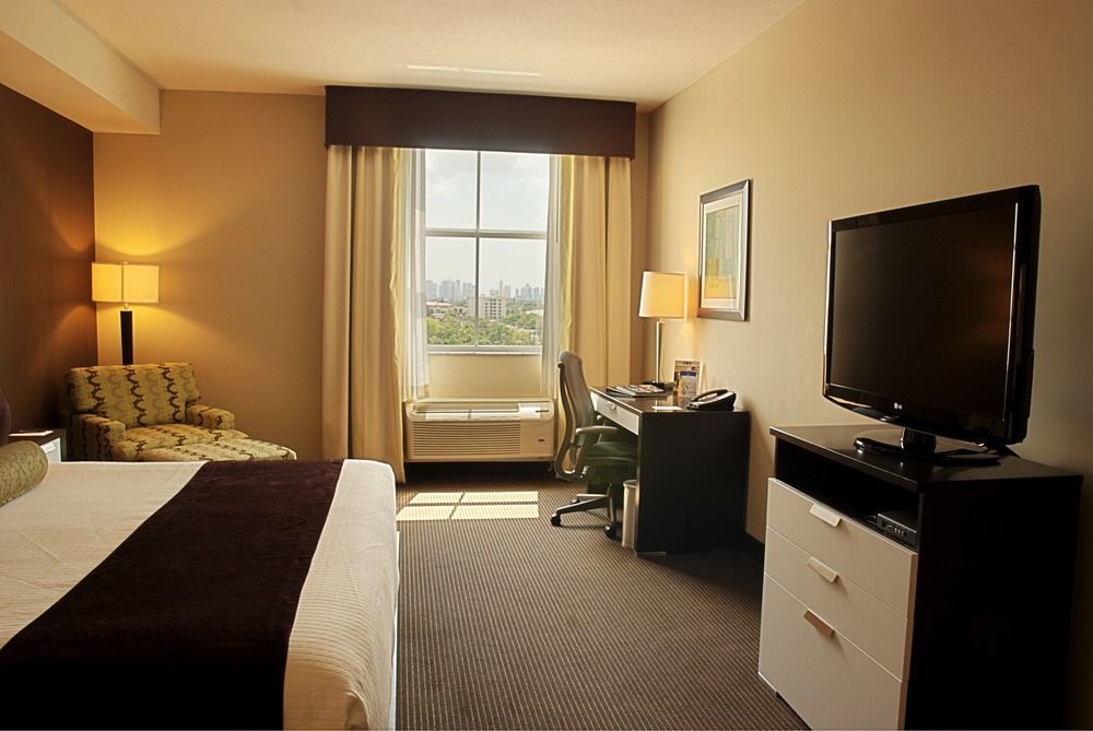 Best Western Plus Miami Intl Airport Hotel & Suites Coral Gables Chambre photo
